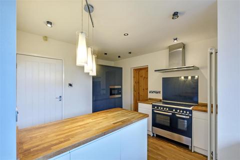 3 bedroom detached house for sale, Roslyn Avenue, Gedling