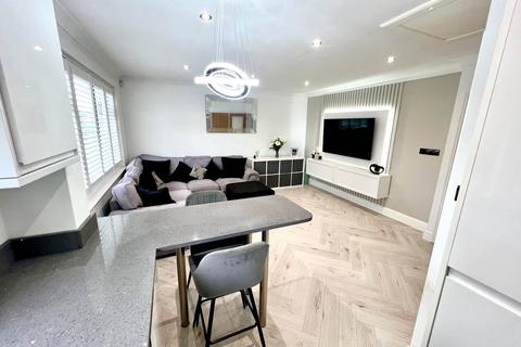 undefined, Crescent Road, Brentwood CM14