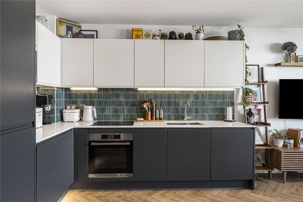 Reception/Kitchen