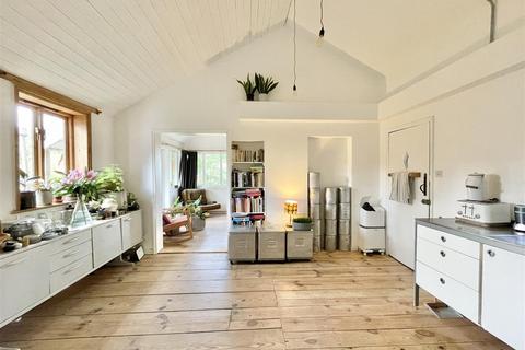 undefined, Ling Road, North Lopham