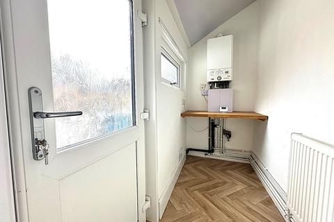 2 bedroom terraced house for sale, Trafalgar Terrace, Scarborough, YO12