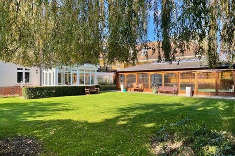 2 bedroom apartment for sale, Church Road, Claygate, Esher, Surrey, KT10 0JD