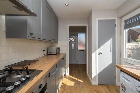2 bedroom bungalow for sale, Barley Close, Herne Bay