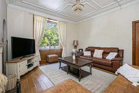 5 Harriebrae Park, Dunfermline, KY12 9EA