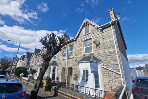 Victoria Avenue, Porthcawl CF36