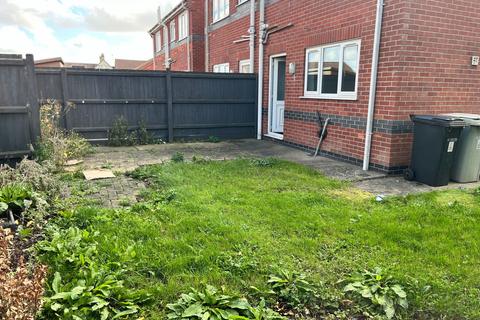 3 bedroom semi-detached house for sale, Beach Avenue, Skegness PE24