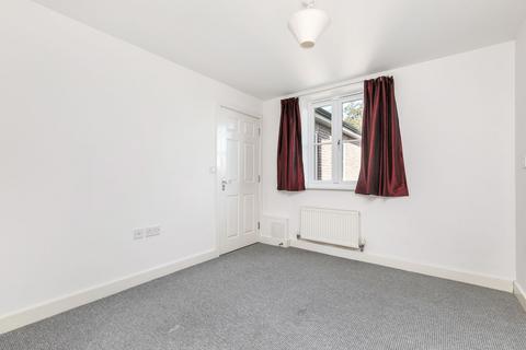 1 bedroom apartment for sale, Loyd Lindsay Square, Winchester, SO22