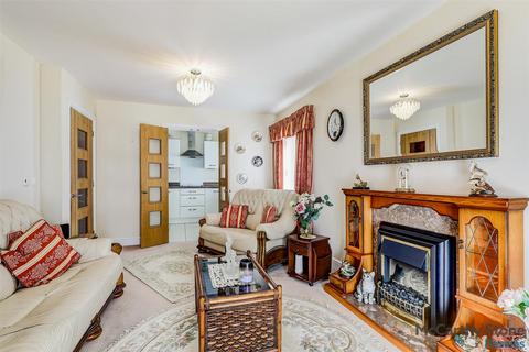 2 bedroom apartment for sale, Wardington Court, Welford Road, Northampton,  Northamptonshire, NN2 8FR