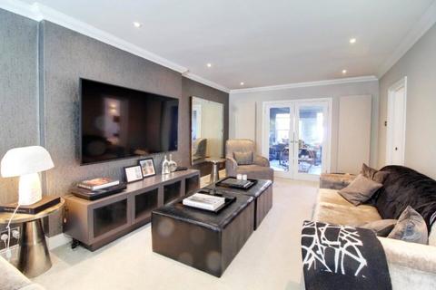 undefined, The Grove, Brookmans Park, Hertfordshire, AL9