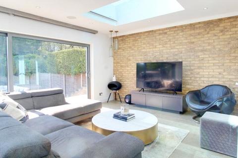 undefined, The Grove, Brookmans Park, Hertfordshire, AL9
