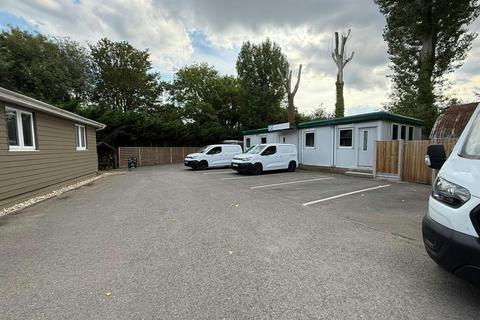 Land to rent, Dutton Lane Eastleigh SO50 6AB