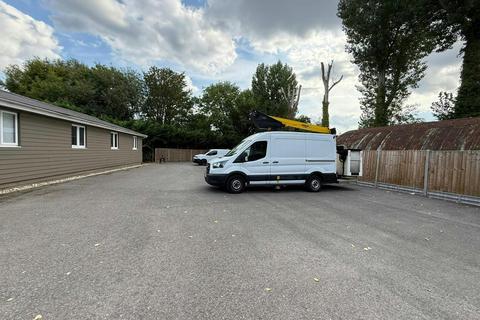Land to rent, Dutton Lane Eastleigh SO50 6AB