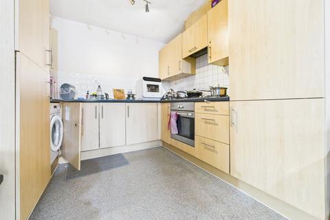 2 bedroom apartment to rent, Academy Place, Isleworth