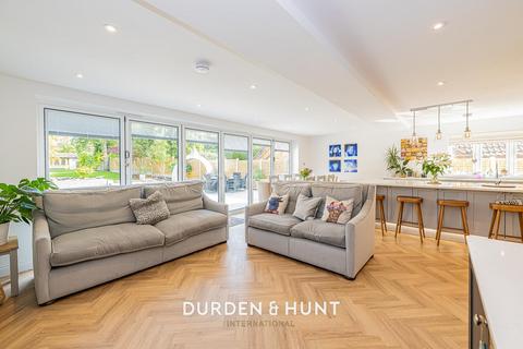 5 bedroom detached house for sale, Outings Lane, Doddinghurst, CM15