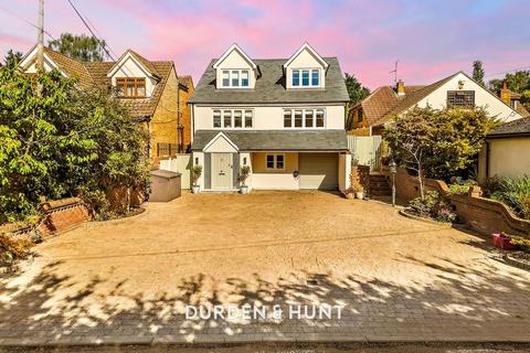 5 bedroom detached house for sale, Outings Lane, Doddinghurst, CM15