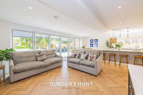 5 bedroom detached house for sale, Outings Lane, Doddinghurst, CM15