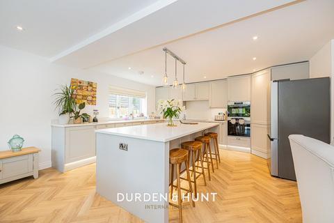 5 bedroom detached house for sale, Outings Lane, Doddinghurst, CM15