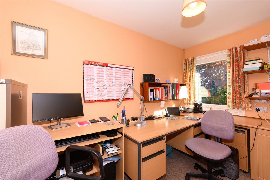 Bedroom3/Office