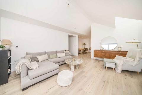 undefined, Cottenham Park Road, Wimbledon SW20