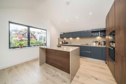 undefined, Cottenham Park Road, Wimbledon SW20
