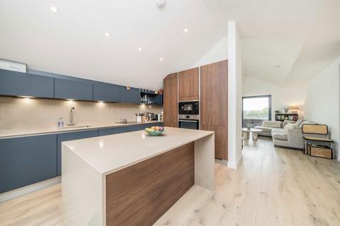 undefined, Cottenham Park Road, Wimbledon SW20