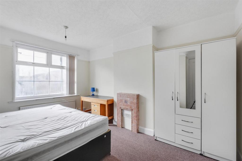 Bedroom 2.jpeg
