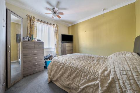 3 bedroom terraced house for sale, Walnut Avenue, Hampshire SO18