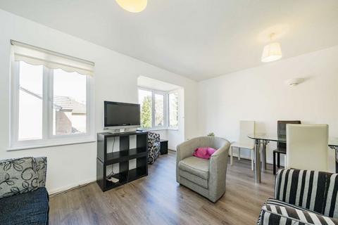 undefined, Shepperton Court Drive, Shepperton TW17