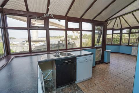 3 bedroom semi-detached house for sale, Riverside Close, Bideford