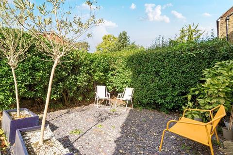 2 bedroom flat for sale, Maberley Road, Crystal Palace, London, SE19