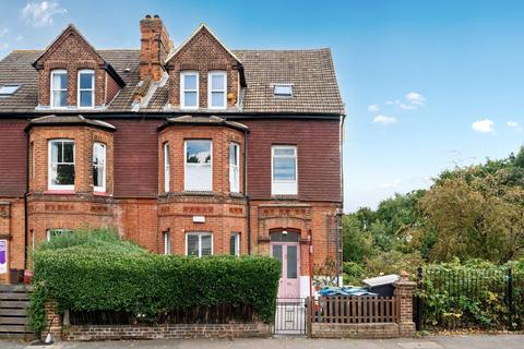 2 bedroom flat for sale, Maberley Road, Crystal Palace, London, SE19