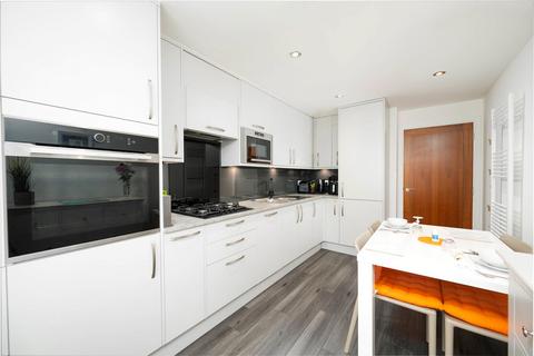 152b Queens Road, Aberdeen, AB15 6WF