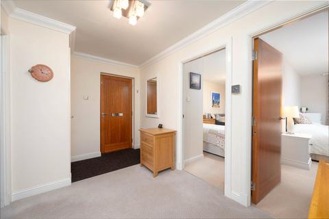 152b Queens Road, Aberdeen, AB15 6WF