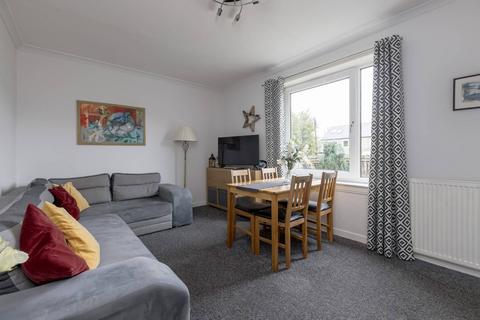 27 Crewe Crescent, Edinburgh, EH5 2JR