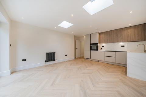 3 bedroom apartment for sale, Embleton Road, London