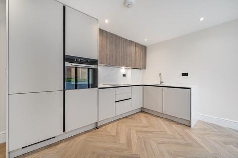 3 bedroom apartment for sale, Embleton Road, London
