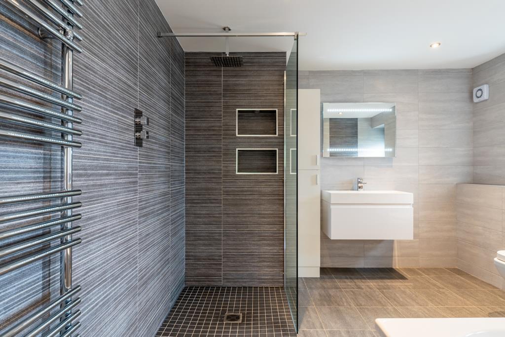 Master En-Suite