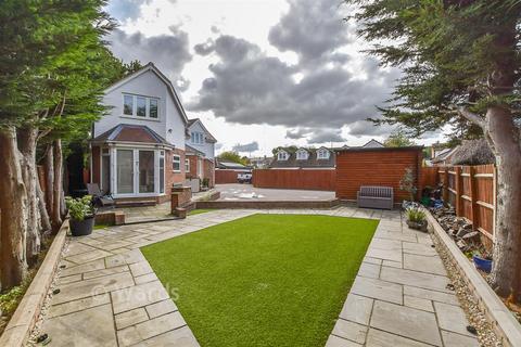 3 bedroom detached house for sale, Sutton Road, Maidstone, Kent