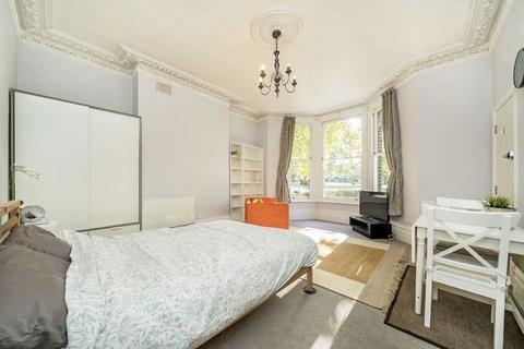 Studio for sale, East Dulwich Road, London SE22