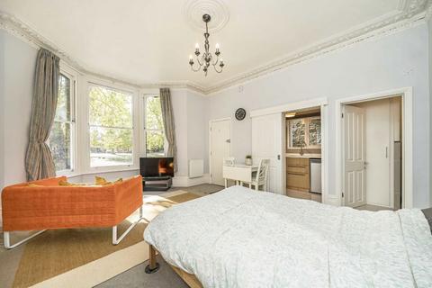Studio for sale, East Dulwich Road, London SE22