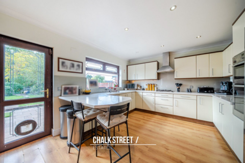 4 bedroom detached house for sale, Shepherds Hill, Harold Wood, RM3
