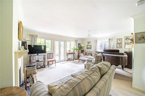 3 bedroom bungalow for sale, Paddock Field, Chilbolton, Stockbridge, Hampshire, SO20