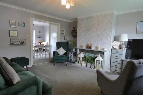 3 bedroom semi-detached house for sale, Sandringham Avenue, Burton-On-Trent