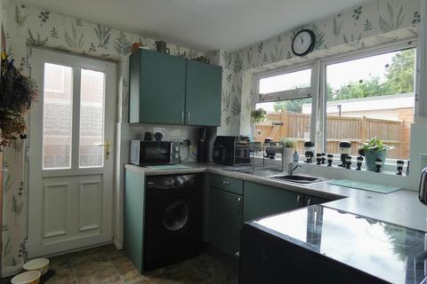 3 bedroom semi-detached house for sale, Sandringham Avenue, Burton-On-Trent