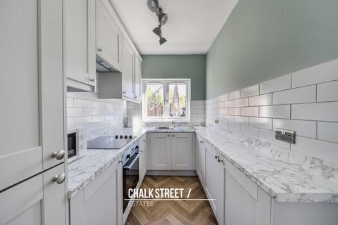 109 Upper Rainham Road, Hornchurch, RM12 4EF