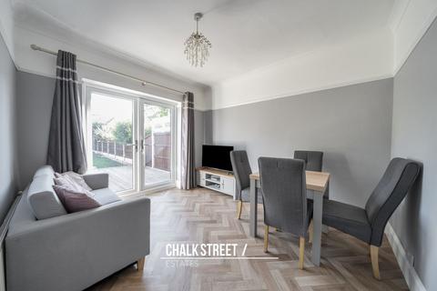 109 Upper Rainham Road, Hornchurch, RM12 4EF