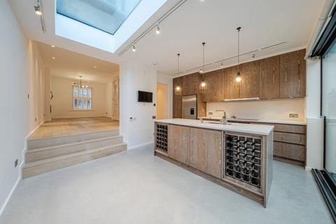5 bedroom terraced house for sale, Bridge Lane, London, SW11