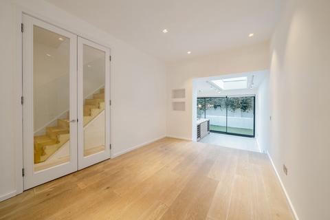 5 bedroom terraced house for sale, Bridge Lane, London, SW11
