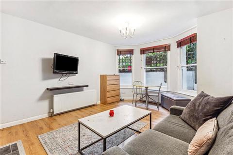 1 bedroom flat for sale, Cavendish Road, London SW12