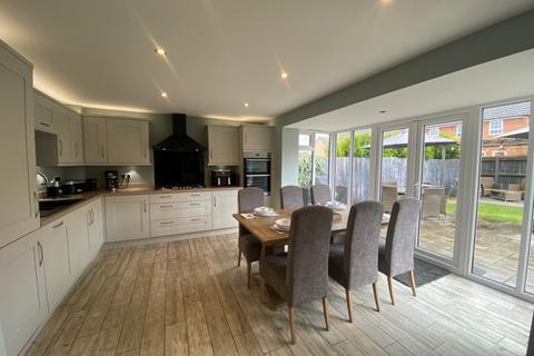 4 bedroom detached house for sale, Thorneycroft Way, Crewe